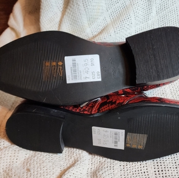 Topshop‎ Red Faux Snake Booties 9.5 NWT - Picture 9 of 11